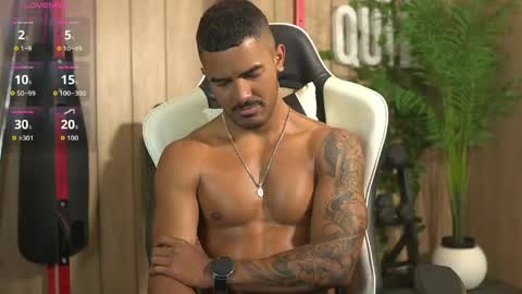 Snapshot of reik_von chatting on May 22, 1:06 pm Reik online show from May 22, 1:06 pm