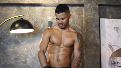 Snapshot of reik_von chatting on May 30, 1:41 pm Reik online show from May 30, 1:41 pm
