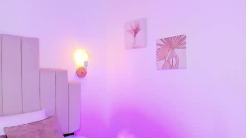 Snapshot of reikaminato chatting on September 17, 12:29 pm Reika  online show from September 17, 12:29 pm