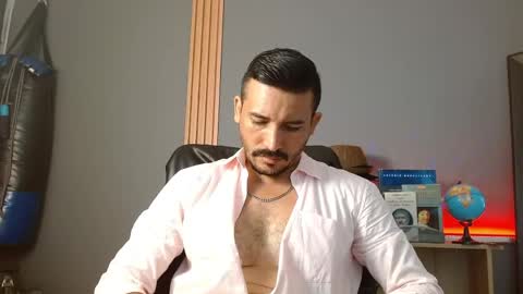 Snapshot of reiko_85_ chatting on May 5, 3:20 pm REIKO online show from May 5, 3:20 pm