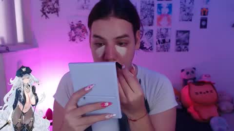 REIKO online show from December 16, 8:03 pm