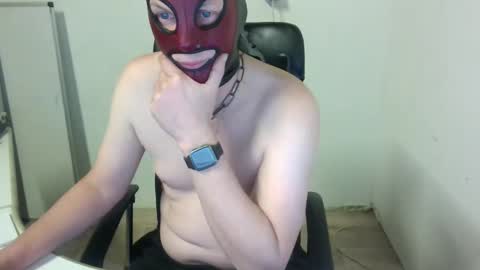 Snapshot of rem78a chatting on October 21, 10:32 pm rem78a online show from October 21, 10:32 pm