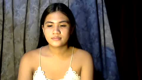 Snapshot of rema_thebigcock chatting on July 23, 1:58 am rema_thebigcock online show from July 23, 1:58 am