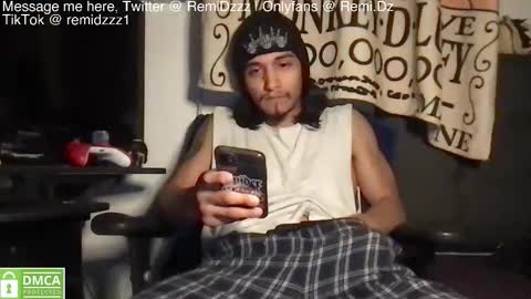 Snapshot of remi_d33 chatting on December 2, 6:19 am Remi D online show from December 2, 6:19 am