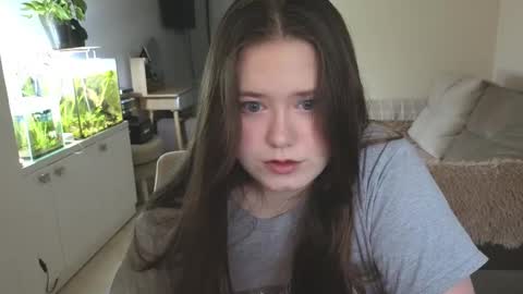 Snapshot of remirann_ chatting on December 4, 12:25 pm Ann OF - remirann21 online show from December 4, 12:25 pm