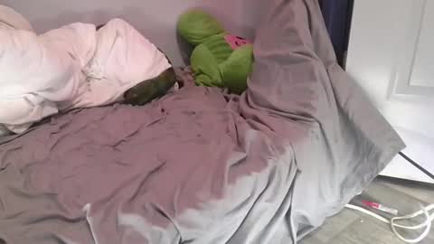 Snapshot of remshotdt chatting on March 1, 7:59 pm remshotdt online show from March 1, 7:59 pm