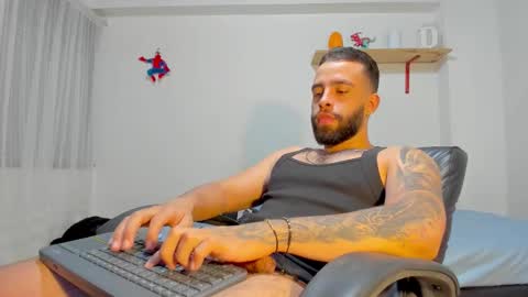 Rmy Steen online show from February 7, 12:14 am