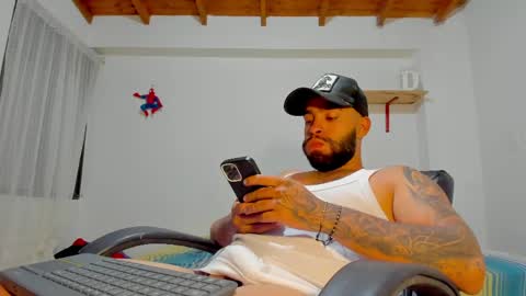 Snapshot of remy_sten chatting on May 13, 2:31 am Rmy Steen online show from May 13, 2:31 am