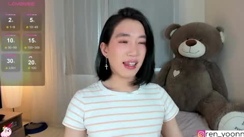 Snapshot of ren_yoonn chatting on May 28, 1:41 pm Ren online show from May 28, 1:41 pm