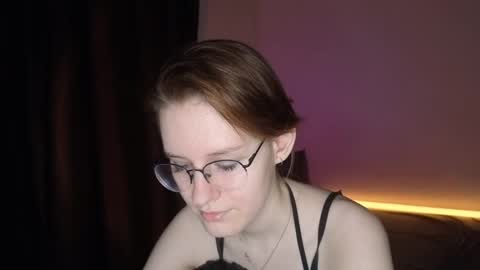 Snapshot of renaeblaski chatting on May 14, 7:09 pm Claire online show from May 14, 7:09 pm