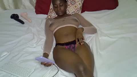 renal_queen online show from October 27, 10:03 pm