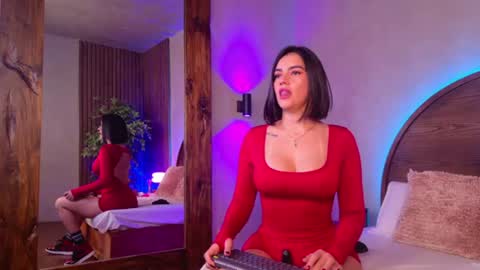 Snapshot of renata_black_ chatting on June 23, 10:24 am Renata online show from June 23, 10:24 am