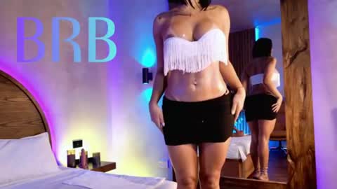 Snapshot of renata_black_ chatting on June 27, 12:22 pm Renata online show from June 27, 12:22 pm
