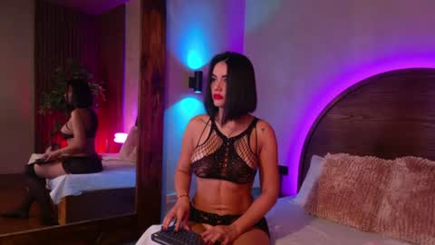 Snapshot of renata_black_ chatting on July 9, 10:41 am Renata online show from July 9, 10:41 am