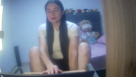 renata_hot1 online show from October 26, 1:11 am