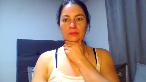 Snapshot of renata_hot1 chatting on June 11, 2:44 am renata_hot1 online show from June 11, 2:44 am