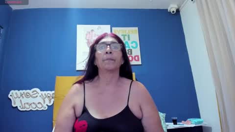Snapshot of renata_milf_ chatting on January 28, 11:38 am renata_milf_ online show from January 28, 11:38 am