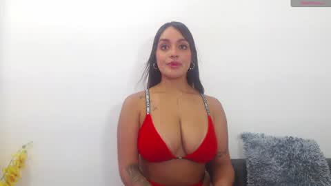 renatabrownn28 online show from July 14, 10:21 am