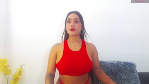 renatabrownn28 online show from July 19, 9:51 pm
