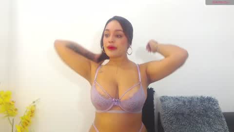 renatabrownn28 online show from July 21, 8:27 am