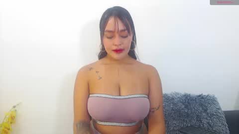 renatabrownn28 online show from July 28, 6:53 am
