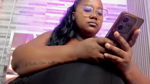 Snapshot of renatafoxter chatting on June 16, 11:35 am nataly online show from June 16, 11:35 am