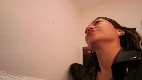Snapshot of renataj chatting on September 18, 1:35 pm renataj online show from September 18, 1:35 pm