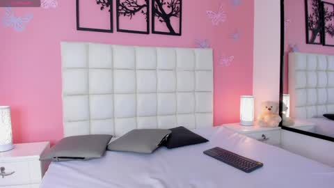 Snapshot of renatajhonson chatting on January 30, 4:27 am Renata online show from January 30, 4:27 am