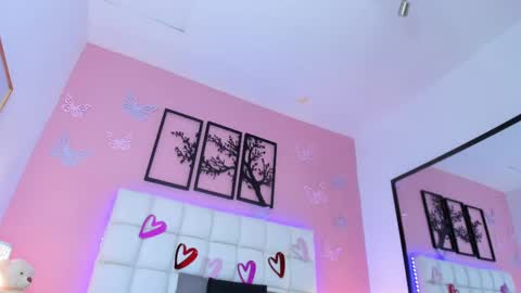 Snapshot of renatajhonson chatting on February 28, 4:54 am Renata online show from February 28, 4:54 am