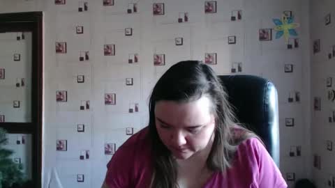 renataoia online show from February 11, 11:32 am