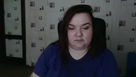 renataoia online show from March 12, 5:08 pm