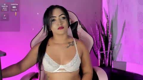 renatawilsom online show from October 3, 2:08 am