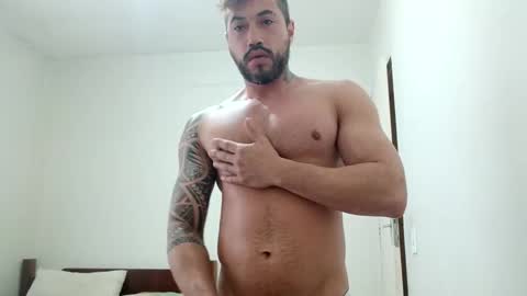 renatocavedon1 online show from October 26, 9:04 am