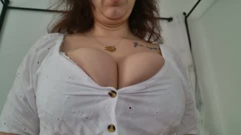 Renatta online show from February 27, 11:41 am