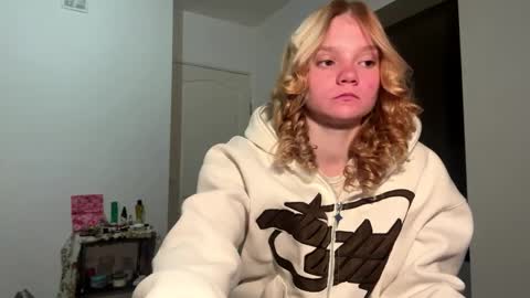 Snapshot of rendabecnel chatting on April 9, 1:16 am Tiffany online show from April 9, 1:16 am