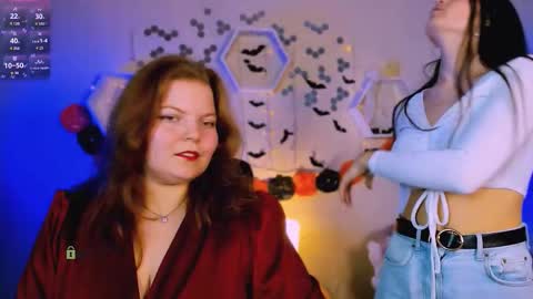 Sweet Renesmee online show from November 2, 9:55 am