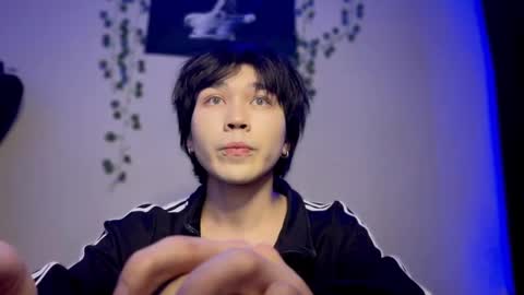 Snapshot of rennuts chatting on December 5, 9:39 pm rennuts online show from December 5, 9:39 pm