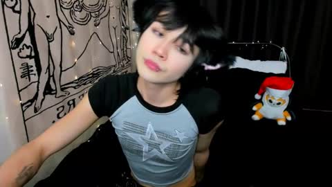 Snapshot of rennuts chatting on December 25, 5:26 pm rennuts online show from December 25, 5:26 pm