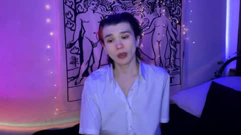 Snapshot of rennuts chatting on February 17, 10:07 am rennuts online show from February 17, 10:07 am