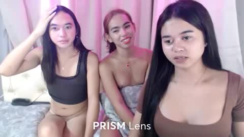 rennygurl online show from April 25, 10:18 am
