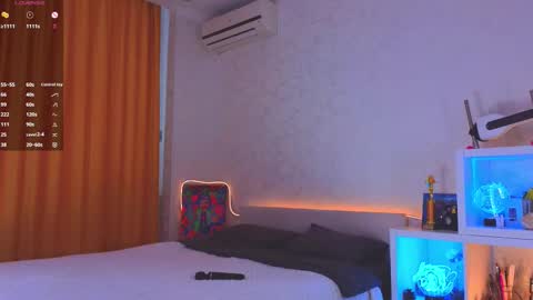 renochka online show from November 9, 7:17 am