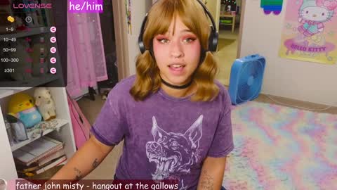 Snapshot of renpuppy chatting on December 20, 5:57 am REN online show from December 20, 5:57 am