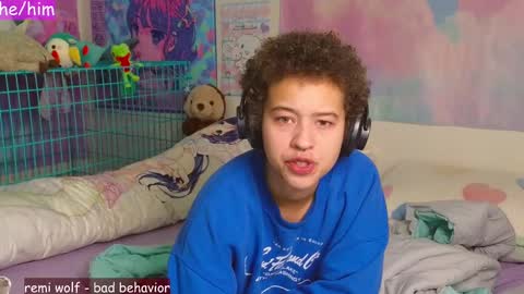 Snapshot of renpuppy chatting on February 10, 5:30 pm REN online show from February 10, 5:30 pm