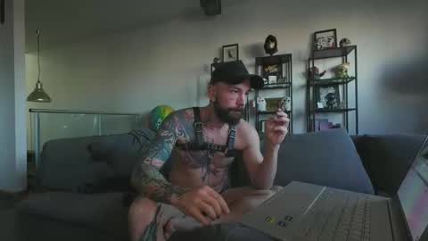 Snapshot of rensurectedxxx chatting on November 9, 2:04 pm rensurectedxxx online show from November 9, 2:04 pm