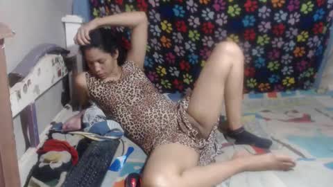 Snapshot of requenaelizabeth42 chatting on May 31, 2:02 pm requenaelizabeth42 online show from May 31, 2:02 pm