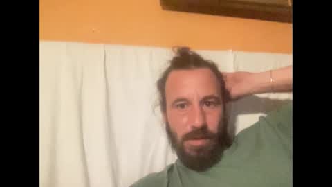 Snapshot of rere3737 chatting on October 2, 2:40 am rere3737 online show from October 2, 2:40 am