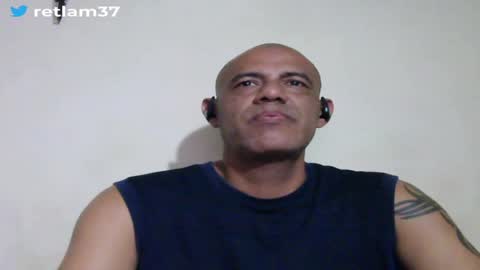 Snapshot of retlam37 chatting on June 20, 4:37 am Walter online show from June 20, 4:37 am