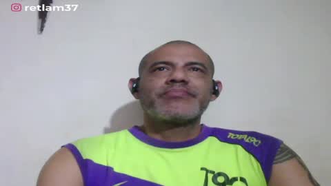 Snapshot of retlam37 chatting on July 2, 3:56 am Walter online show from July 2, 3:56 am