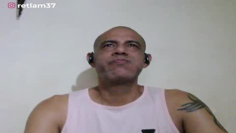 Snapshot of retlam37 chatting on July 19, 3:54 am Walter online show from July 19, 3:54 am