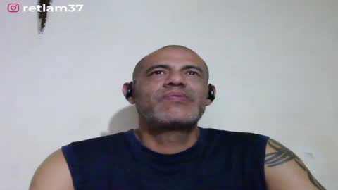 Snapshot of retlam37 chatting on July 22, 4:04 am Walter online show from July 22, 4:04 am